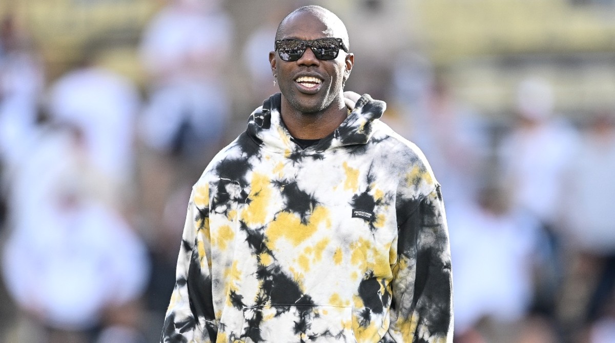 Terrell Owens Reportedly Hit by Car Over Basketball Game Argument Men's Journal