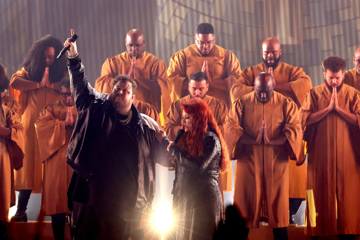 Wynonna Judd Reassures Fans Expressing Concern Over CMA Performance