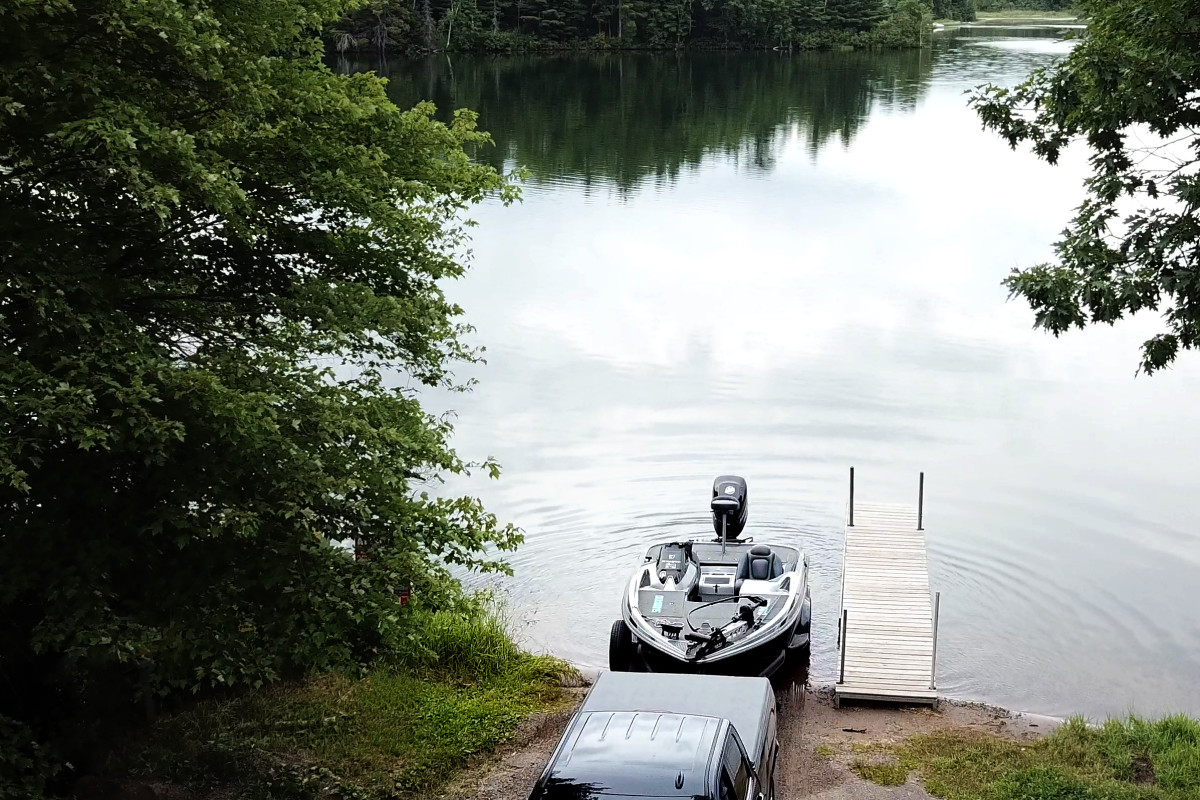 How To Launch a Bass Boat By Yourself - Men's Journal