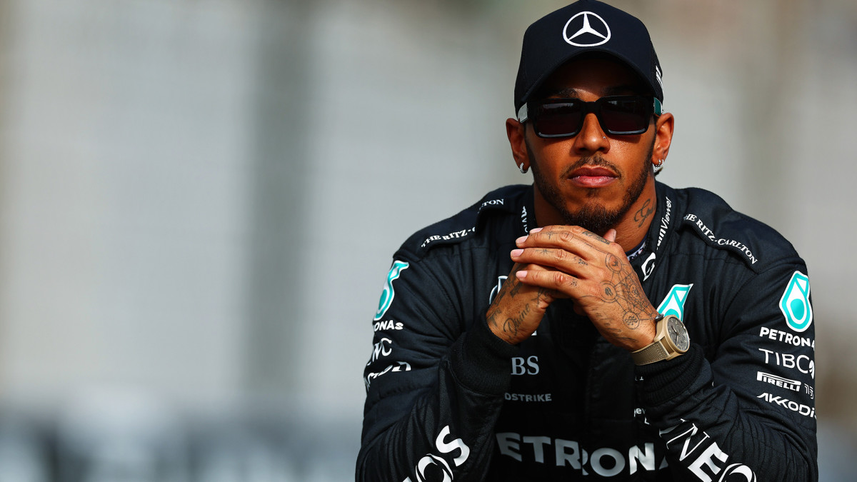 Lewis Hamilton: What Sunglasses Do F1 Drivers Wear? - All About Vision