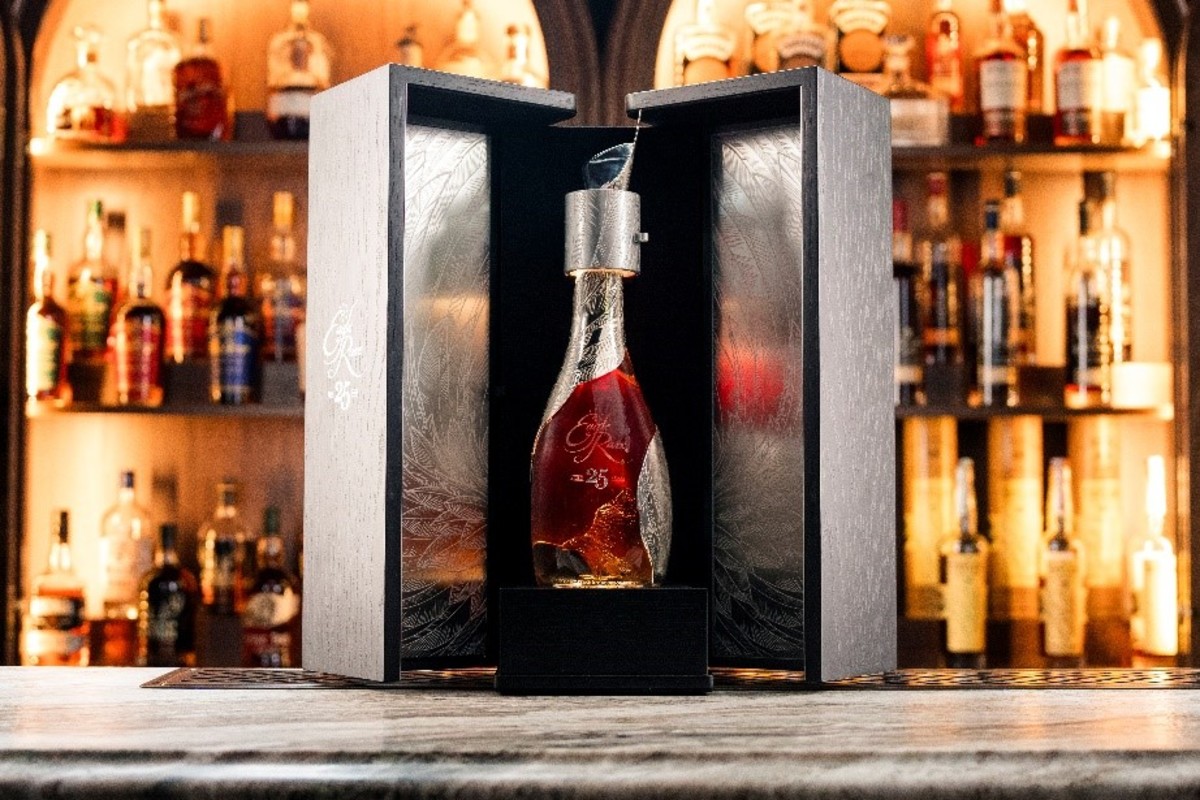 Buffalo trace s new eagle rare bourbon is its oldest ever