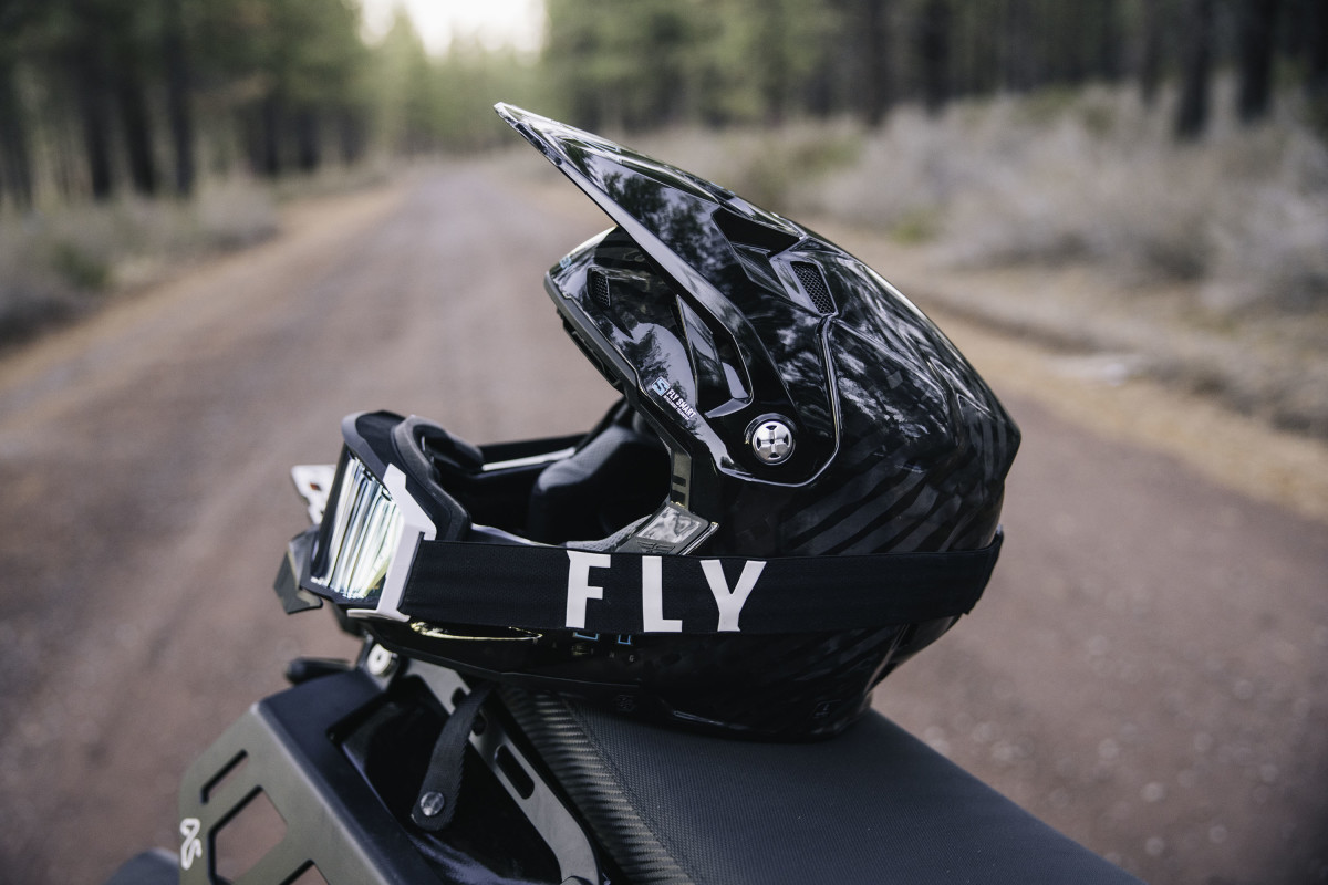 World's first rearview, flip-front motorcycle helmet introduced