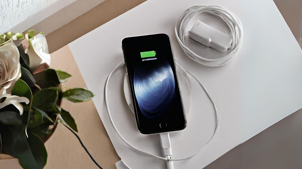 Apple iPhone 15 Wireless Chargers 15W Confirmed By Anker And