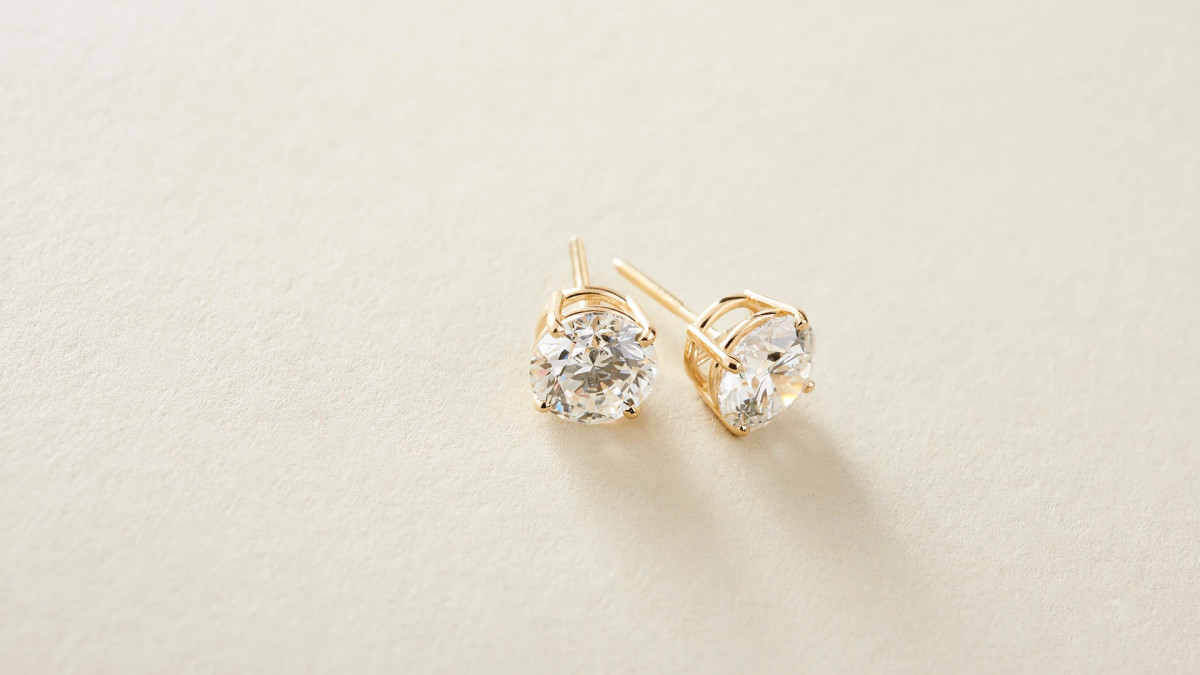 Affordable American Diamond Earrings For Party Wear | Art jewelry design,  Unique wedding jewelry, Gold jewelry outfits