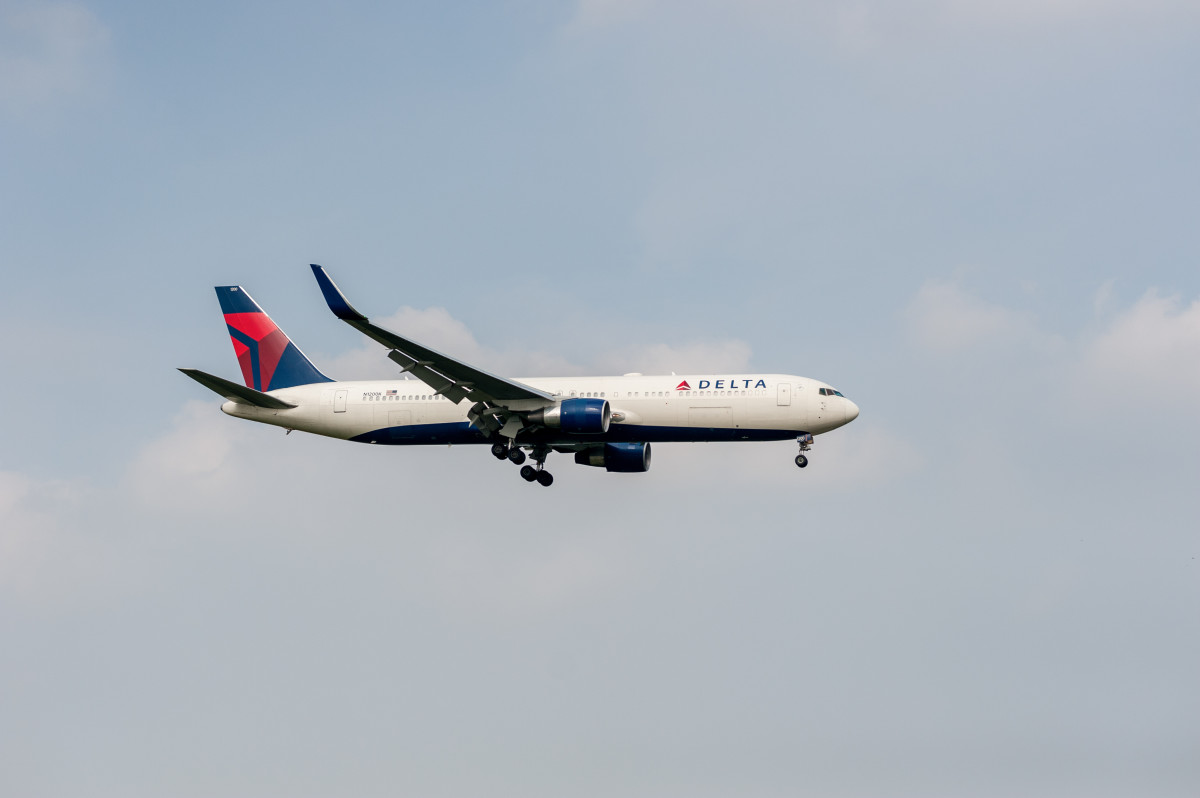 Delta Finally Debuts Bluetooth Connectivity in New Jets Men's Journal