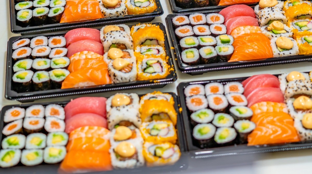 Professional Chef Gives Honest Review of Costco Sushi Men's Journal