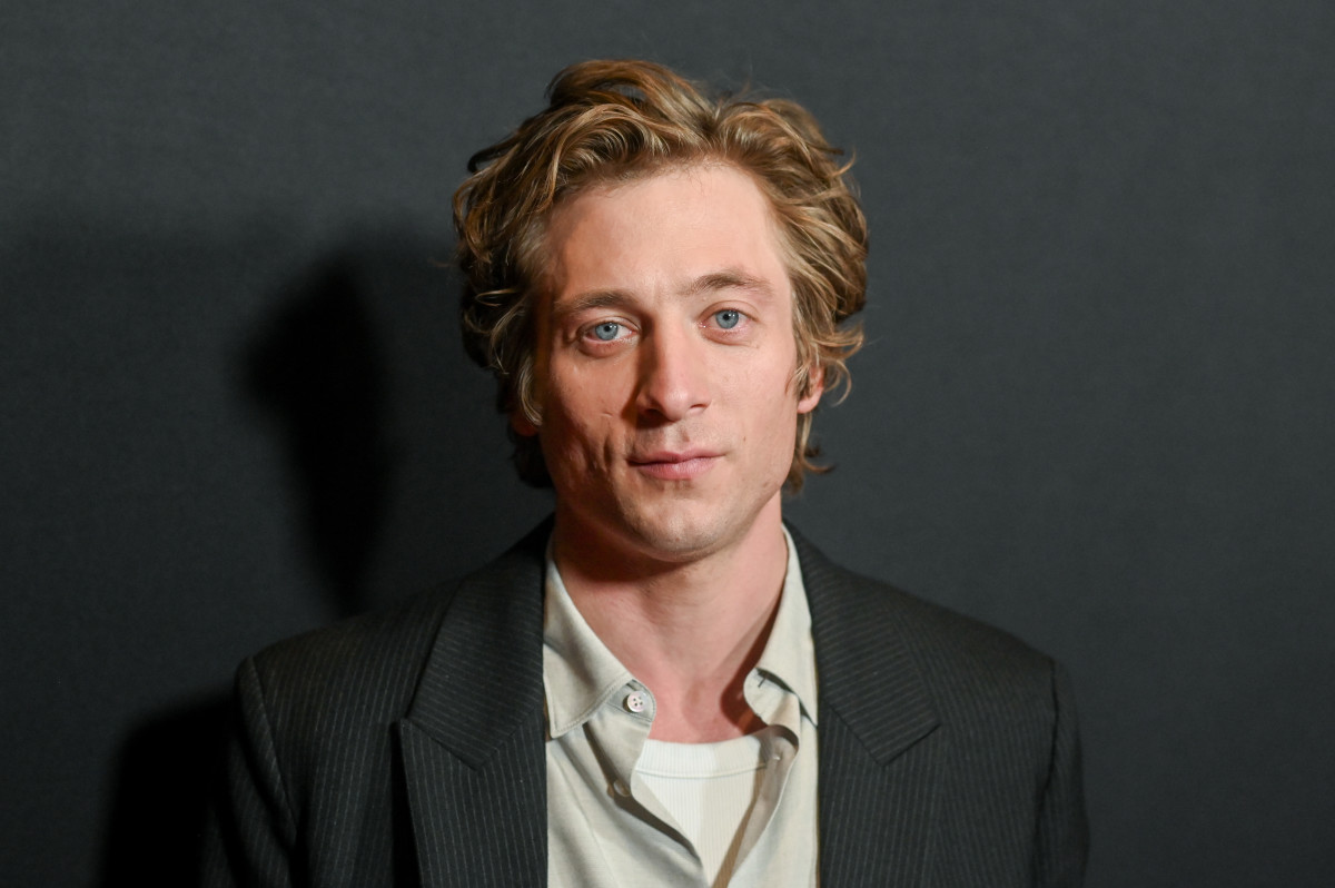 Jeremy Allen White Looks Shredded for New Calvin Klein Campaign