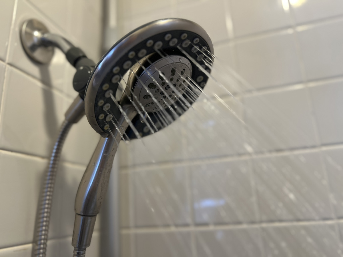 How to Clean Your Shower Head - Best Way to Clean Clogged Showerhead