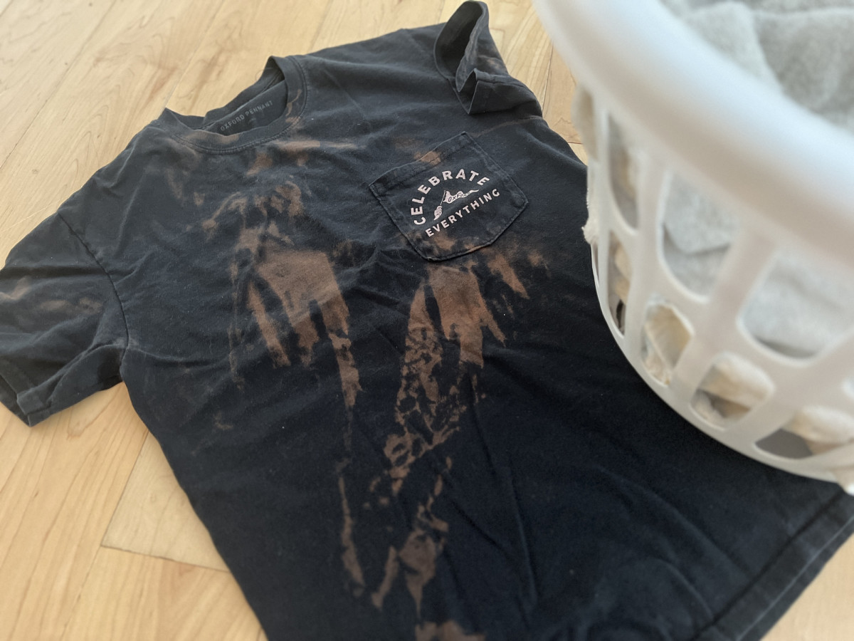 How to Get Bleach Stains Out of Black Clothes