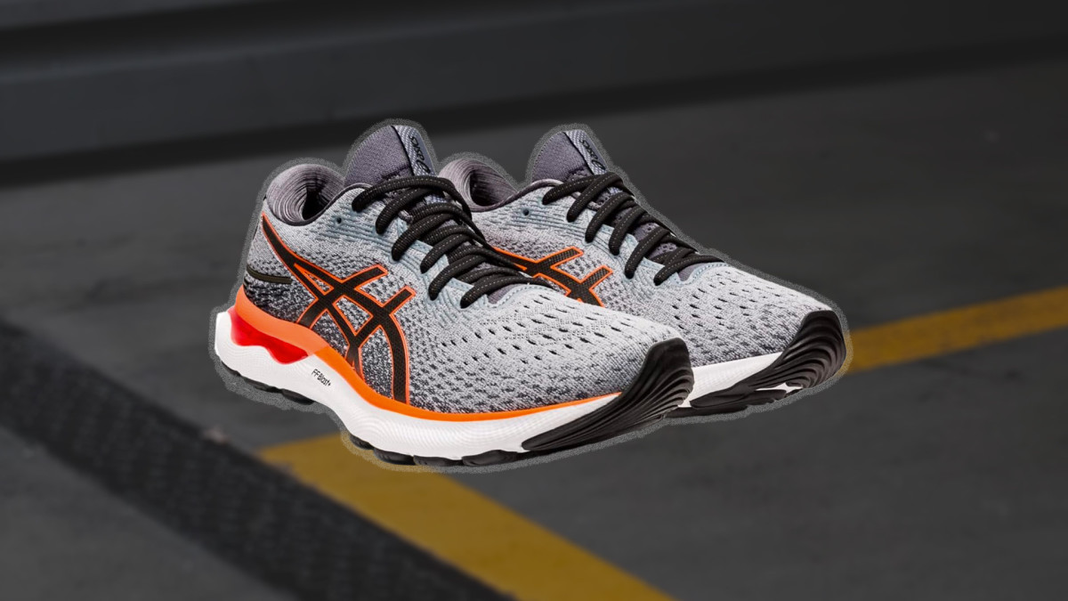 The Asics Gel-Nimbus 24 Is Now Up to 50% Off on  - Men's Journal