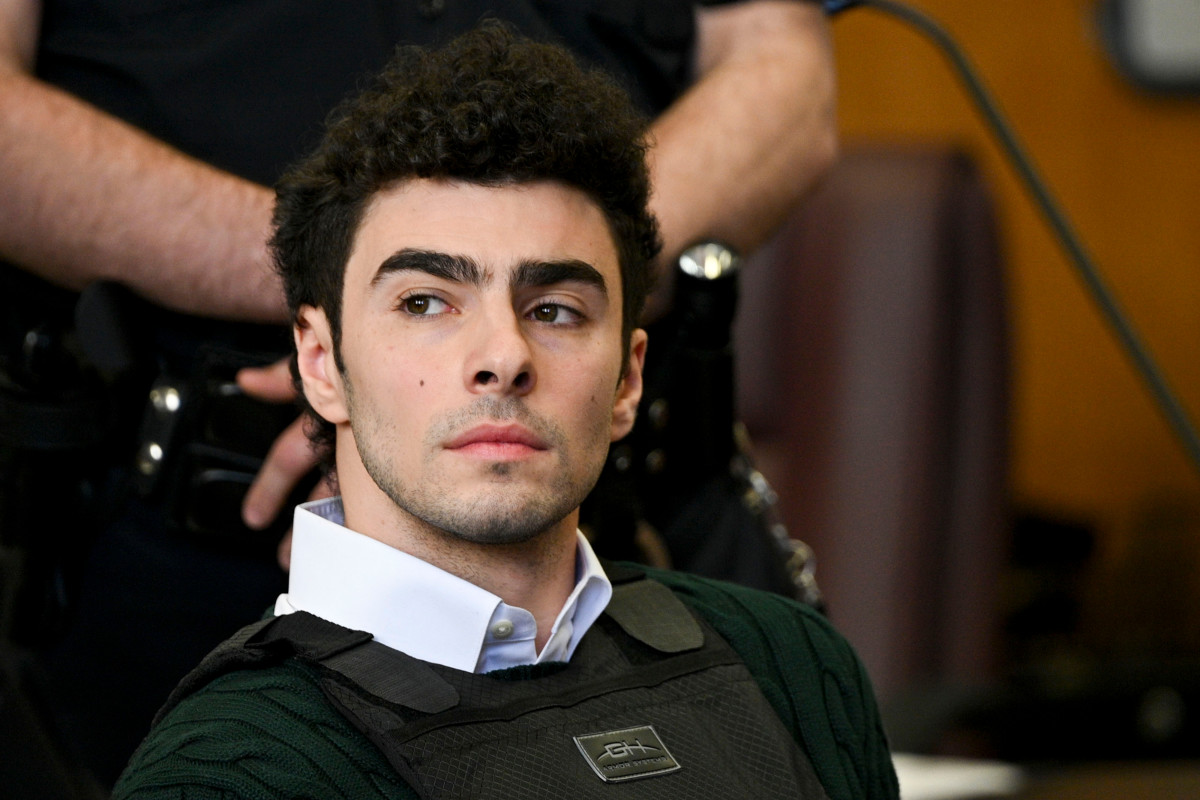 Luigi Mangione Judge Issues Clear Warning Before Murder Trial