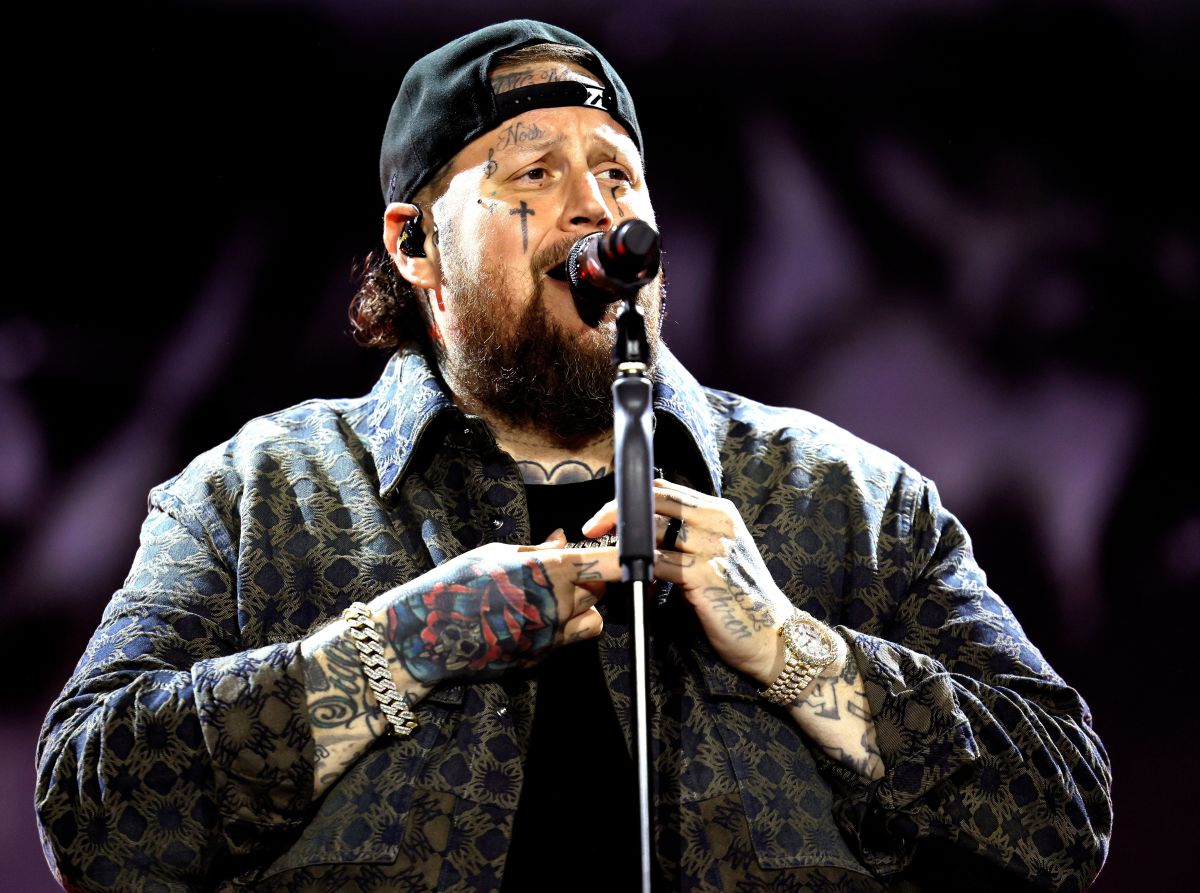 INDIO, CALIFORNIA - APRIL 26: (FOR EDITORIAL USE ONLY) Jelly Roll performs at the T-Mobile Mane Stage during the 2025 Stagecoach Festival on April 26, 2025 in Indio, California. (Photo by Frazer Harrison/Getty Images for Stagecoach)