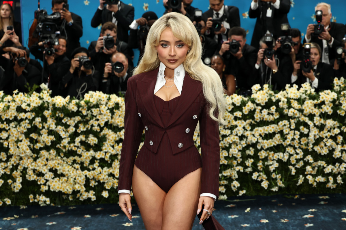Sabrina Carpenter Officially Announces New Album Sabrina Carpenter Officially Announces New Album