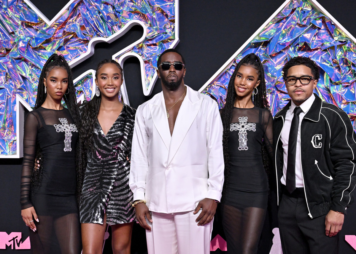 Diddy's Daughters Leave Courtroom During Graphic Testimony in Abuse Trial