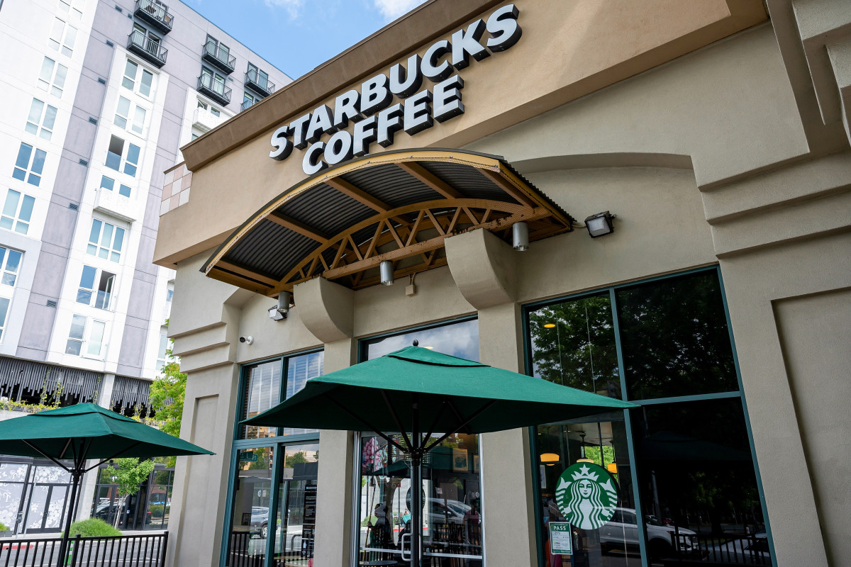 Starbucks Memorial Day Special 2018 Memorial Day is Here - Is Starbucks Open?