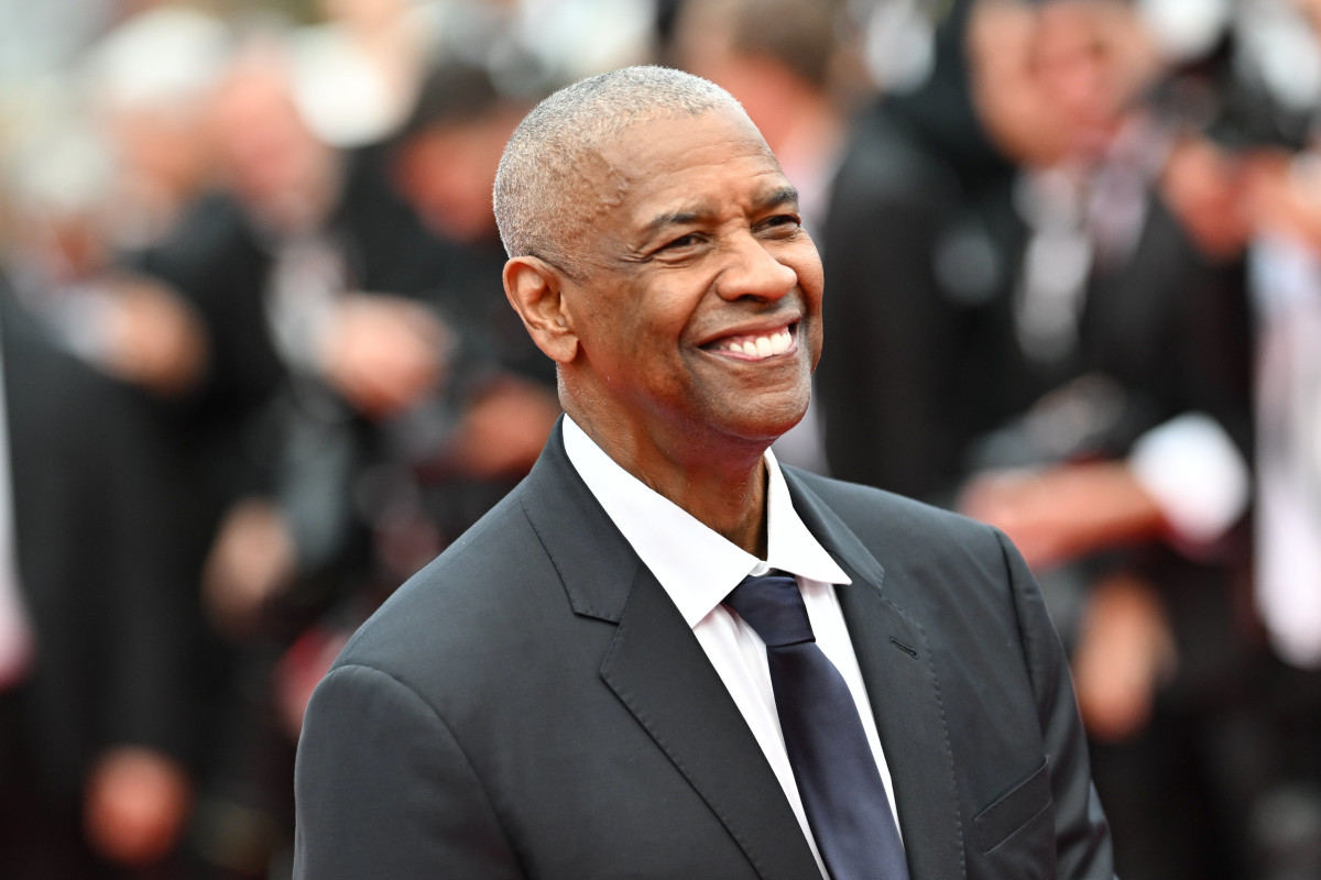 Grey's Anatomy' Star Pitches Denzel Washington to Join Show