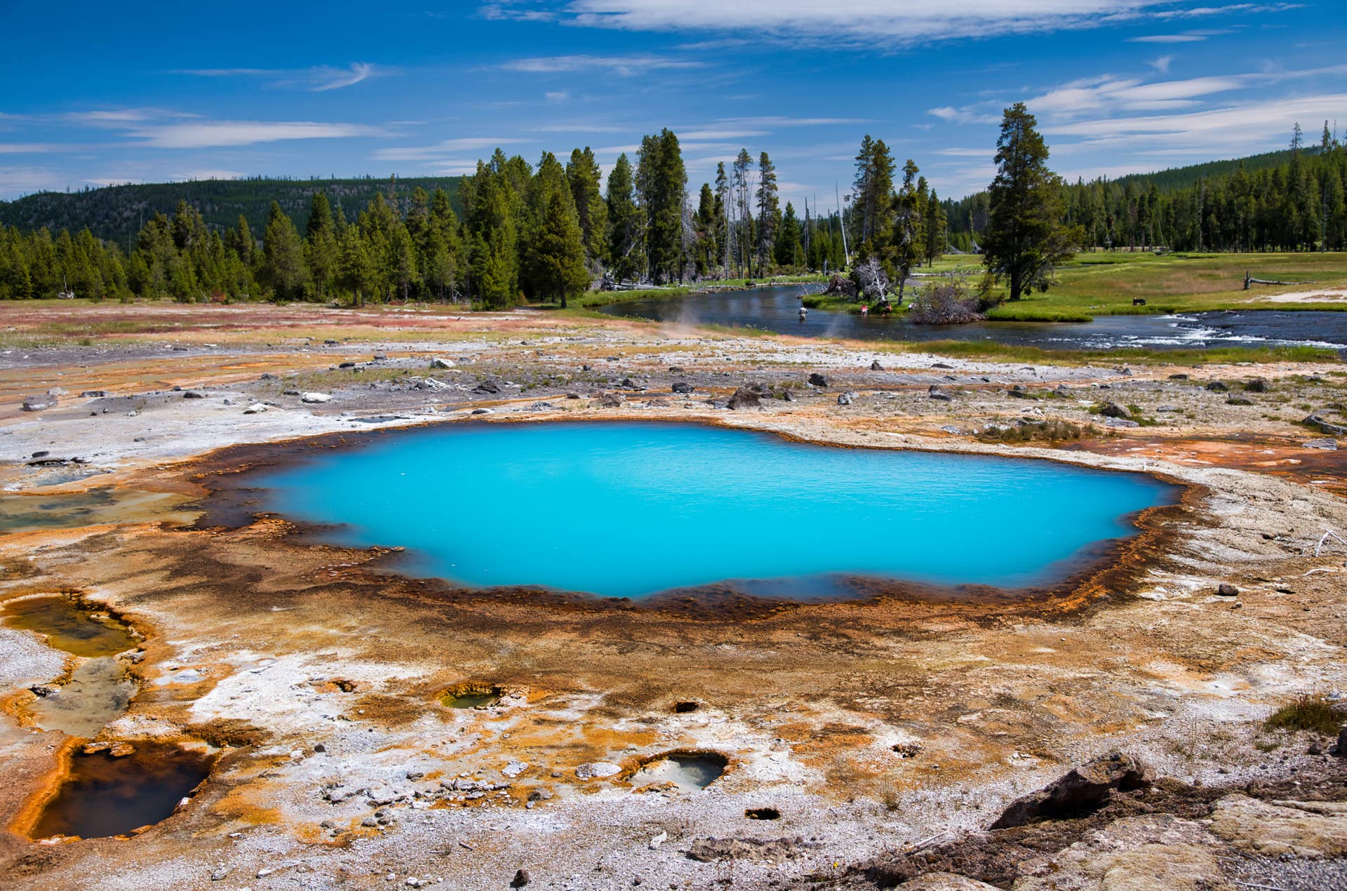 Yellowstone Reopens Final Road as Busy Summer Tourism Season Looms