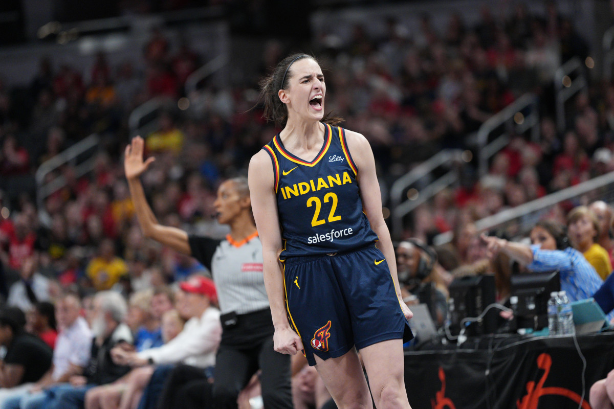 LeBron James Has 5-Word Message for Caitlin Clark