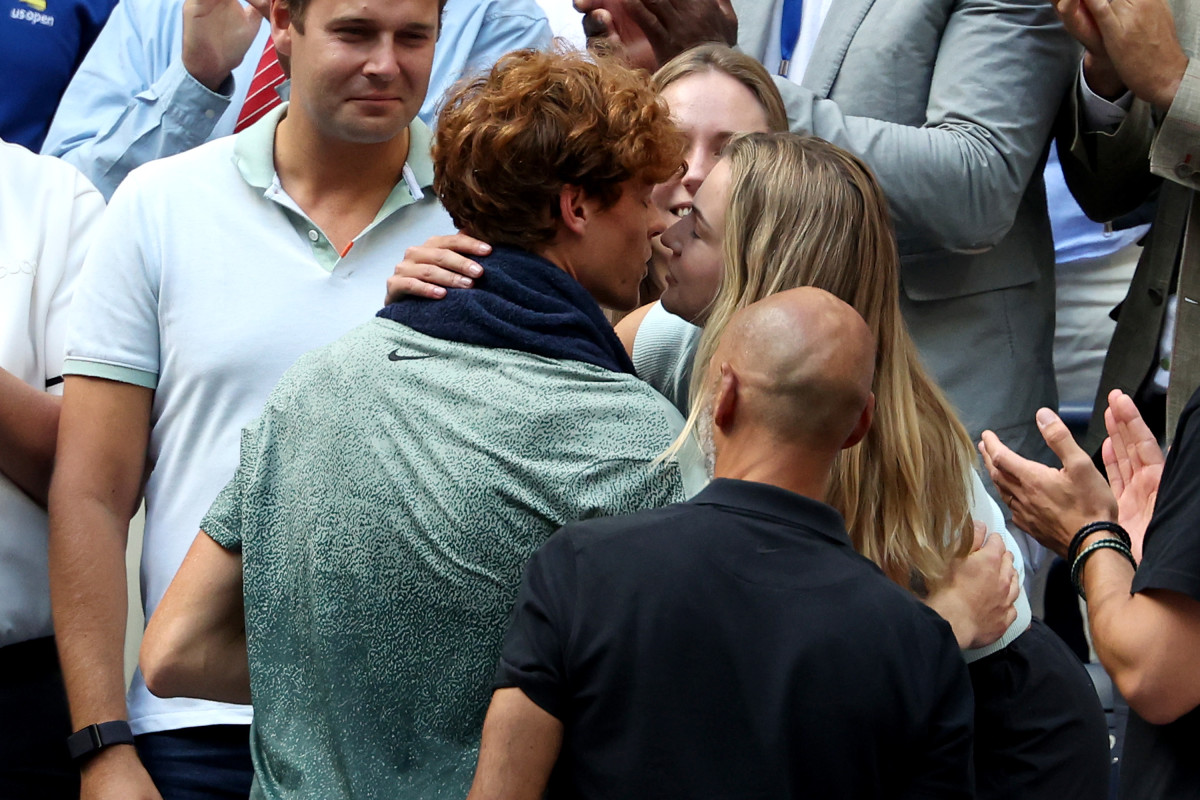 Jannik Sinner, Girlfriend Shared Public Kiss Before Breakup