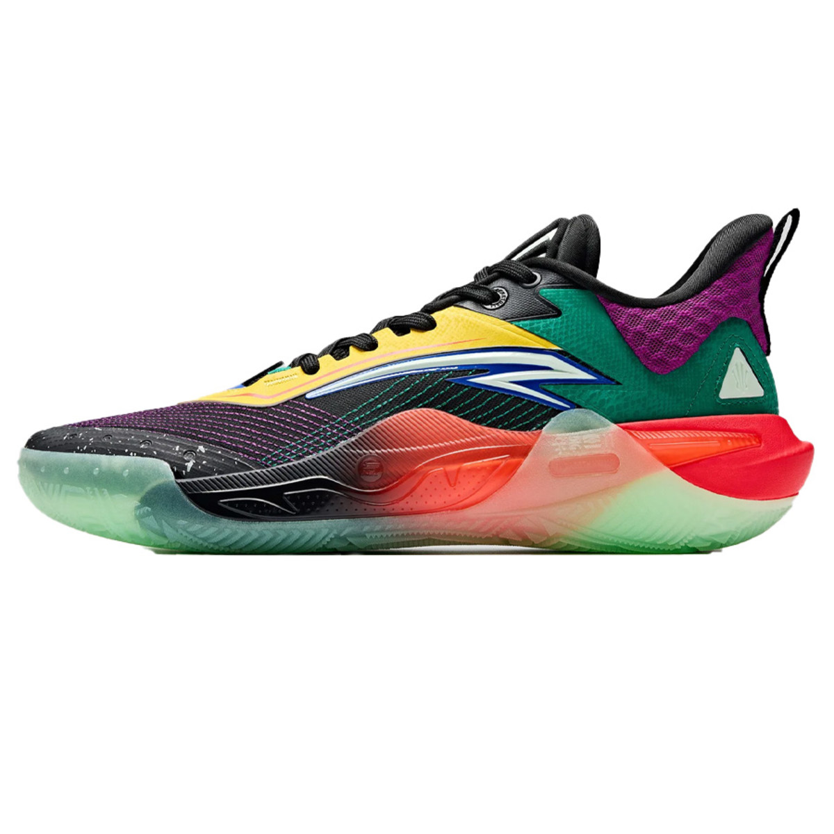 These 'Dope' New-School Basketball Shoes Are Now 30% Off