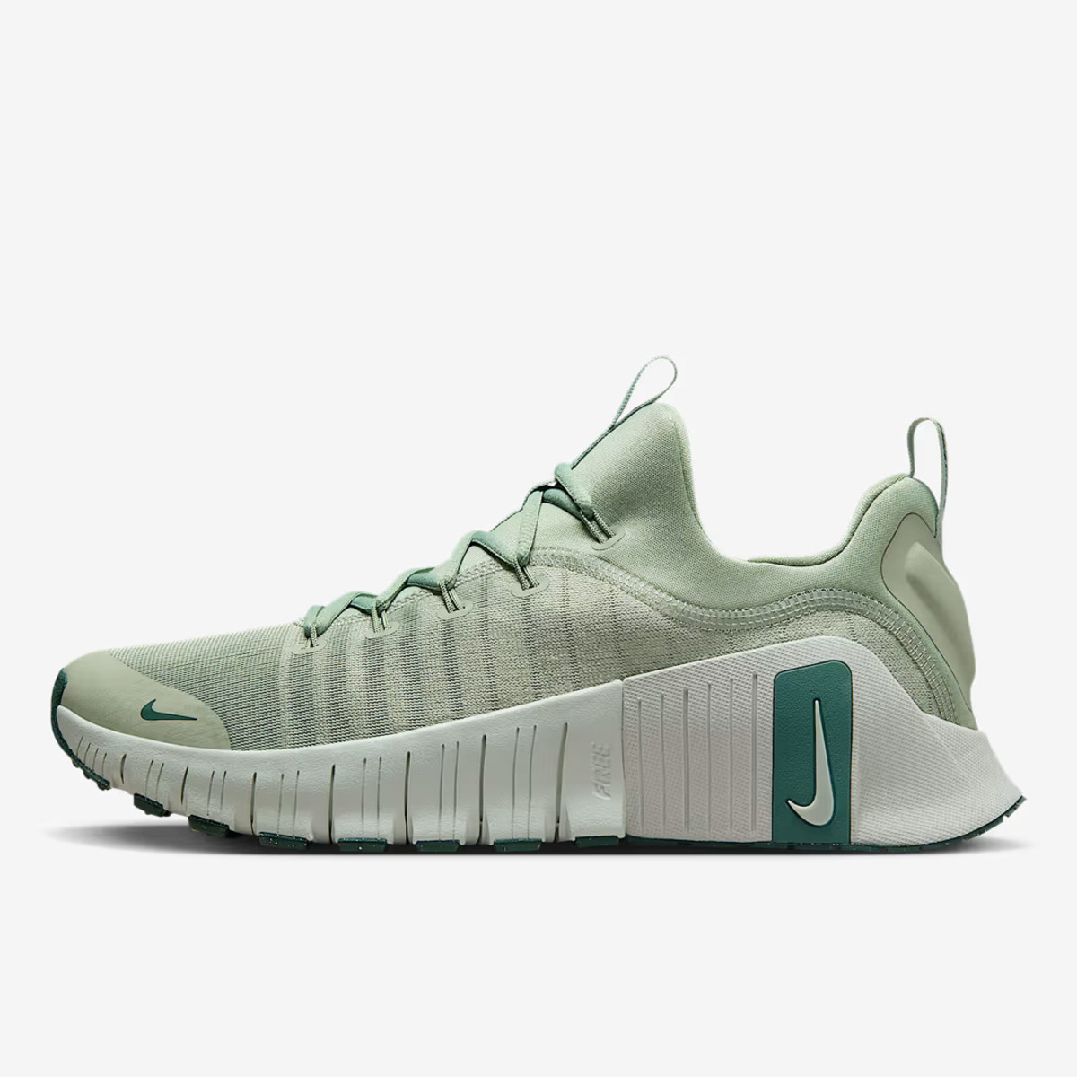 Nike's Free Metcon 6 Workout Shoes Are 39% Off Right Now
