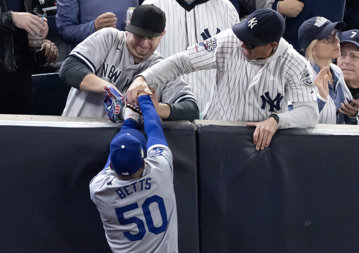 Yankees Fan Stealing Ball From Dodgers' Mookie Betts Sparks Memes Men