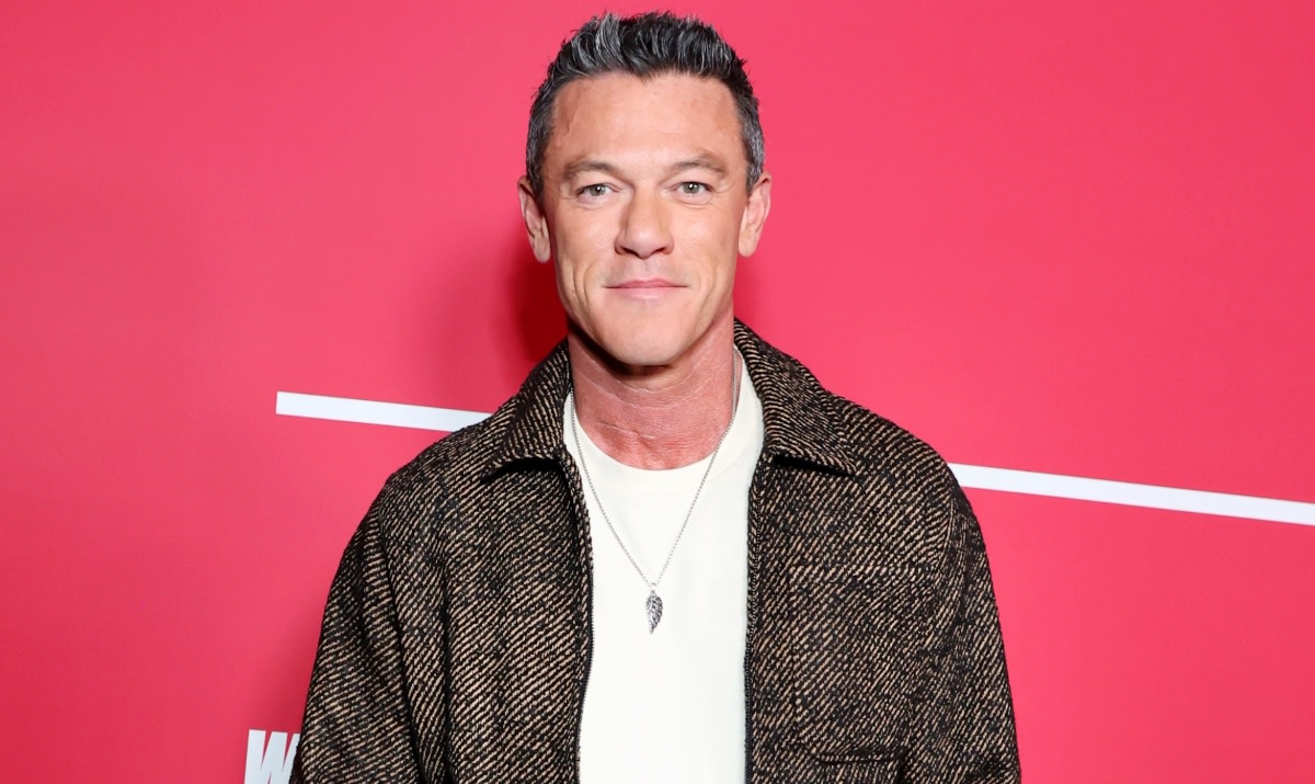 Fast Furious Star Luke Evans Admits to Body Image Aging Anxieties Men s Journal