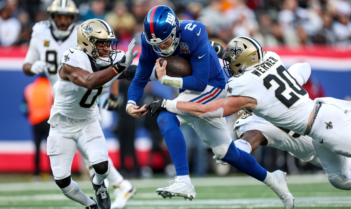 OnlyFans Model Claims Giants Player had Her to Flash Opposing Team