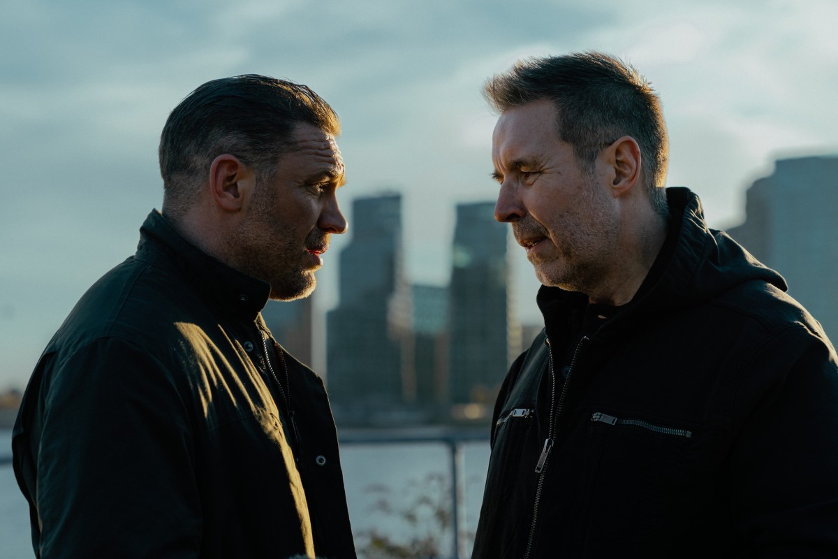 Tom Hardy as Harry Da Souza and Geoff Bell as Richie.