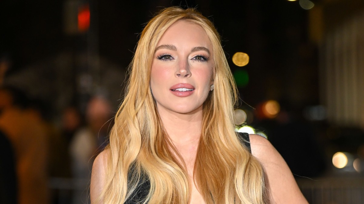22 Years Later Lindsay Lohan Is Staging A Freaky Return Celebrity Sightings In New York City November 18 2024