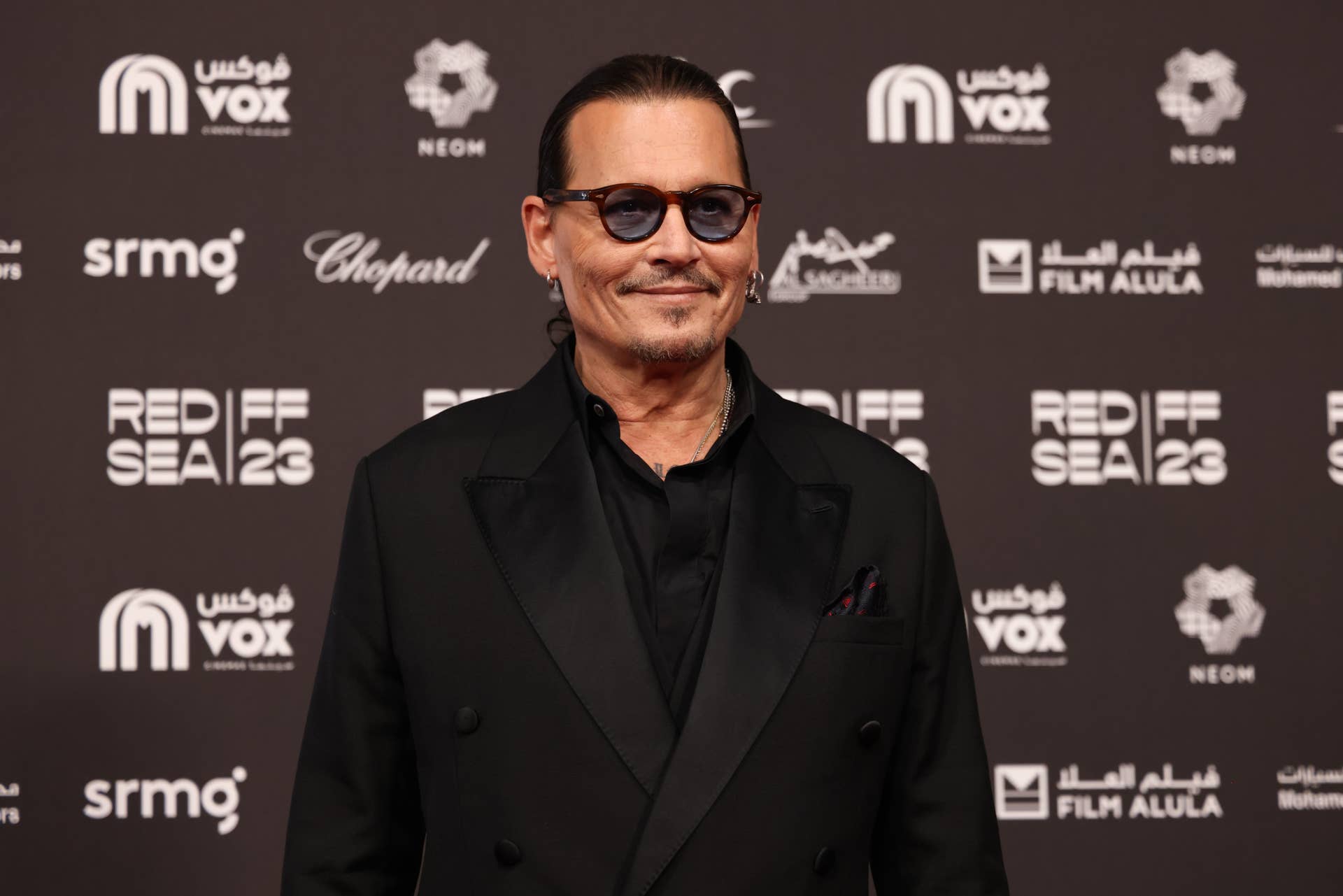 Johnny Depp, 61, Looks Unrecognizable in New Instagram Photo - Men's ...