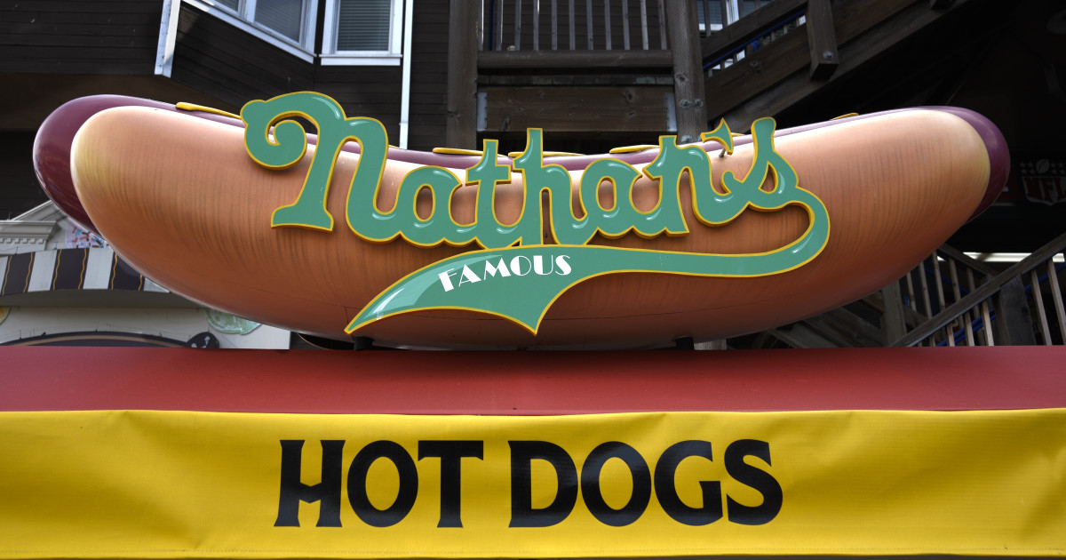 Woman Disqualified From Nathan’s Hot Dog Eating Contest Answers If She