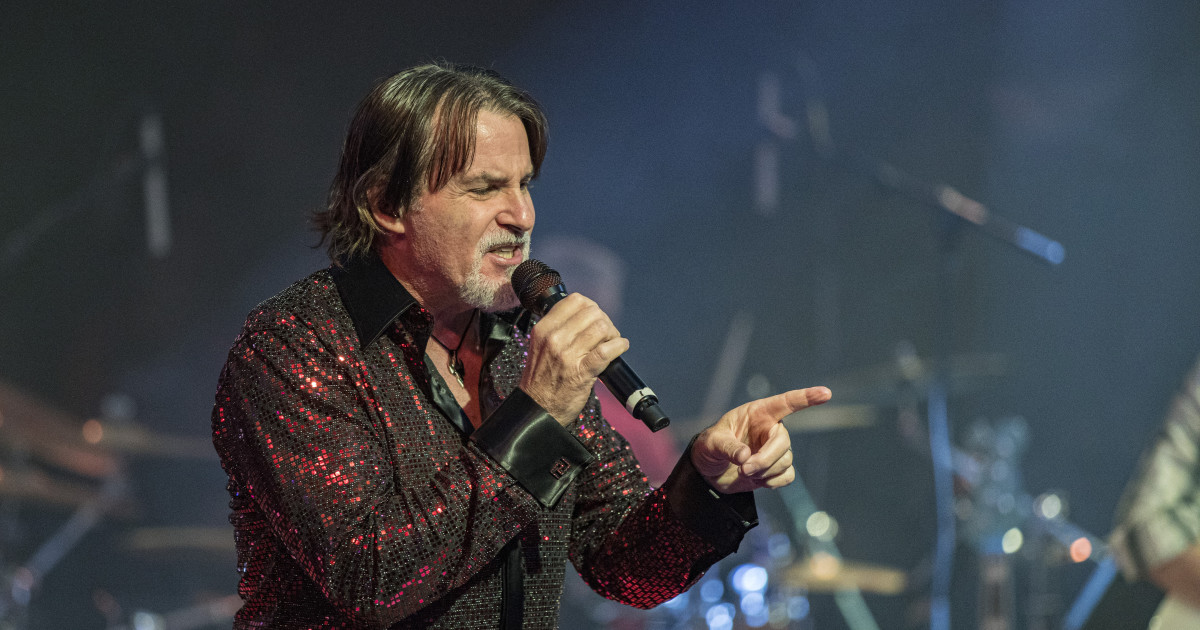 Beloved Rock Star Dead at 60 - Men's Journal