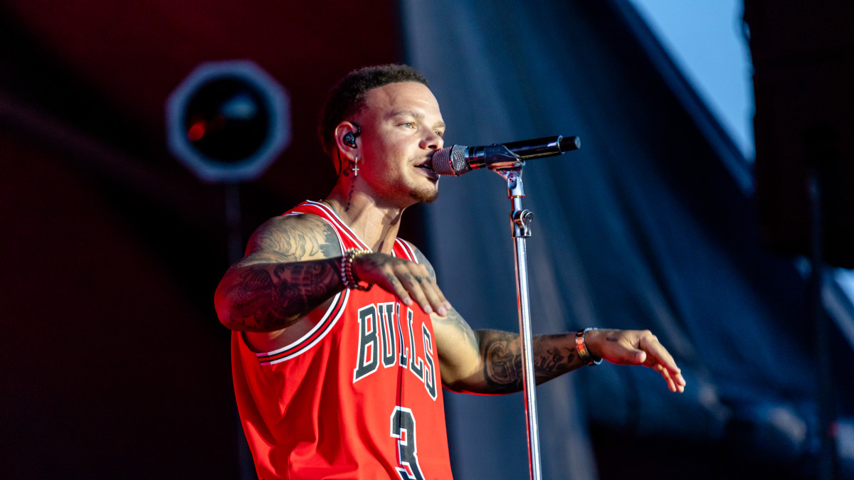 Kane Brown Laughs Off Steroid Accusations Amid Recent Weight Loss - Men's Journal