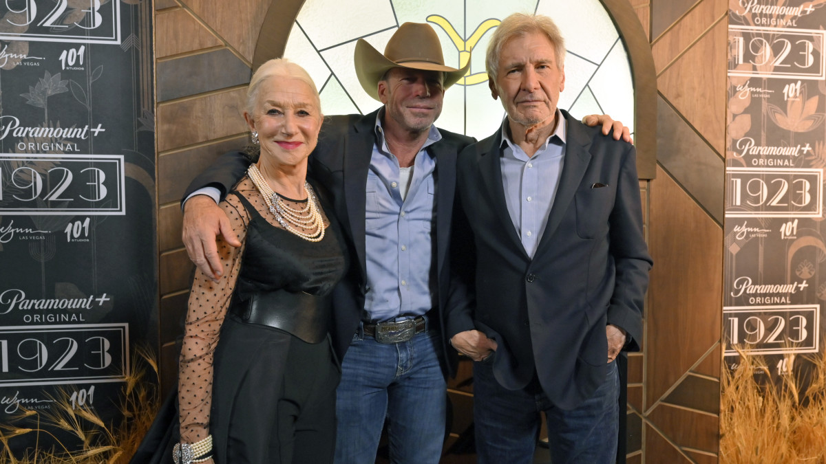 Yellowstone' Creator Taylor Sheridan Signs Major Film, TV Deal - Men's Journal