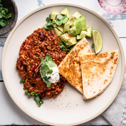 Officials Issue Warning Over Ground Beef 