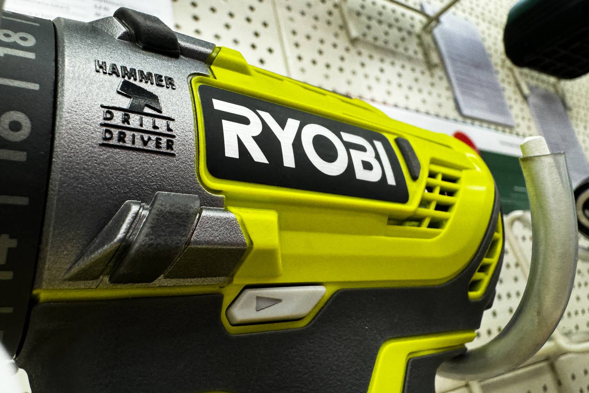 Shopin Robi Ryobi’s Most Affordable 40V Battery Is Over 50% Off - Men's Journal