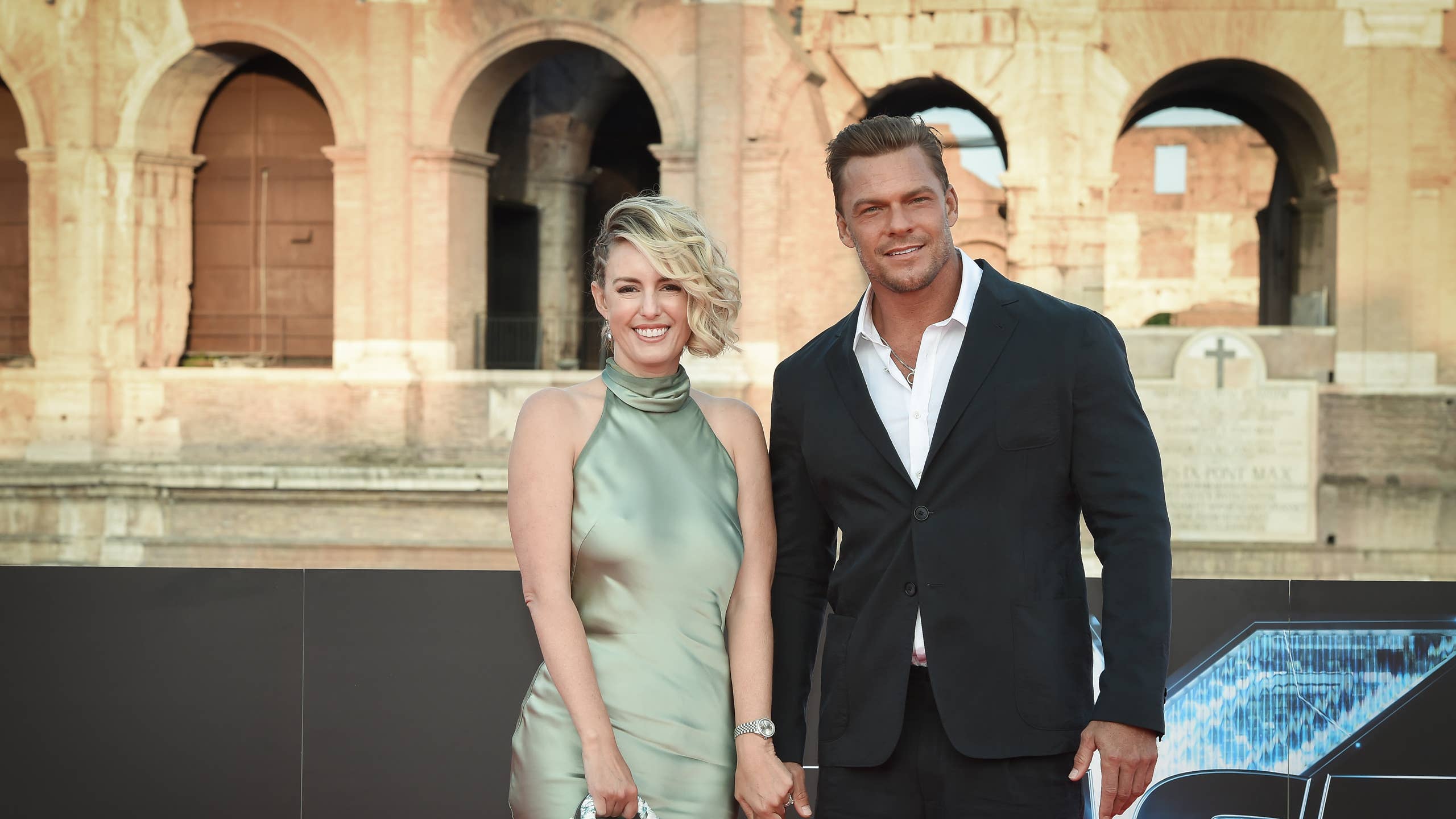 'War Machine' Star Alan Ritchson Sends Strong Message to Wife Cat Ahead ...