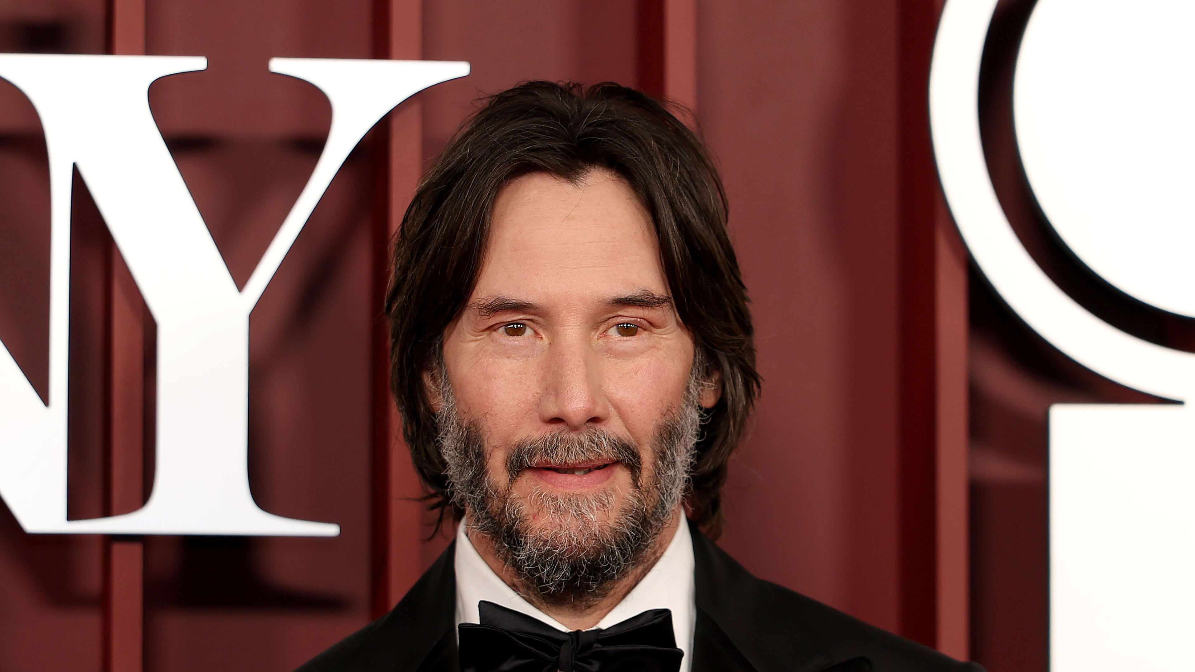 Keanu Reeves Opens Up About His Short-Lived Hollywood Name Change - Men's  Journal
