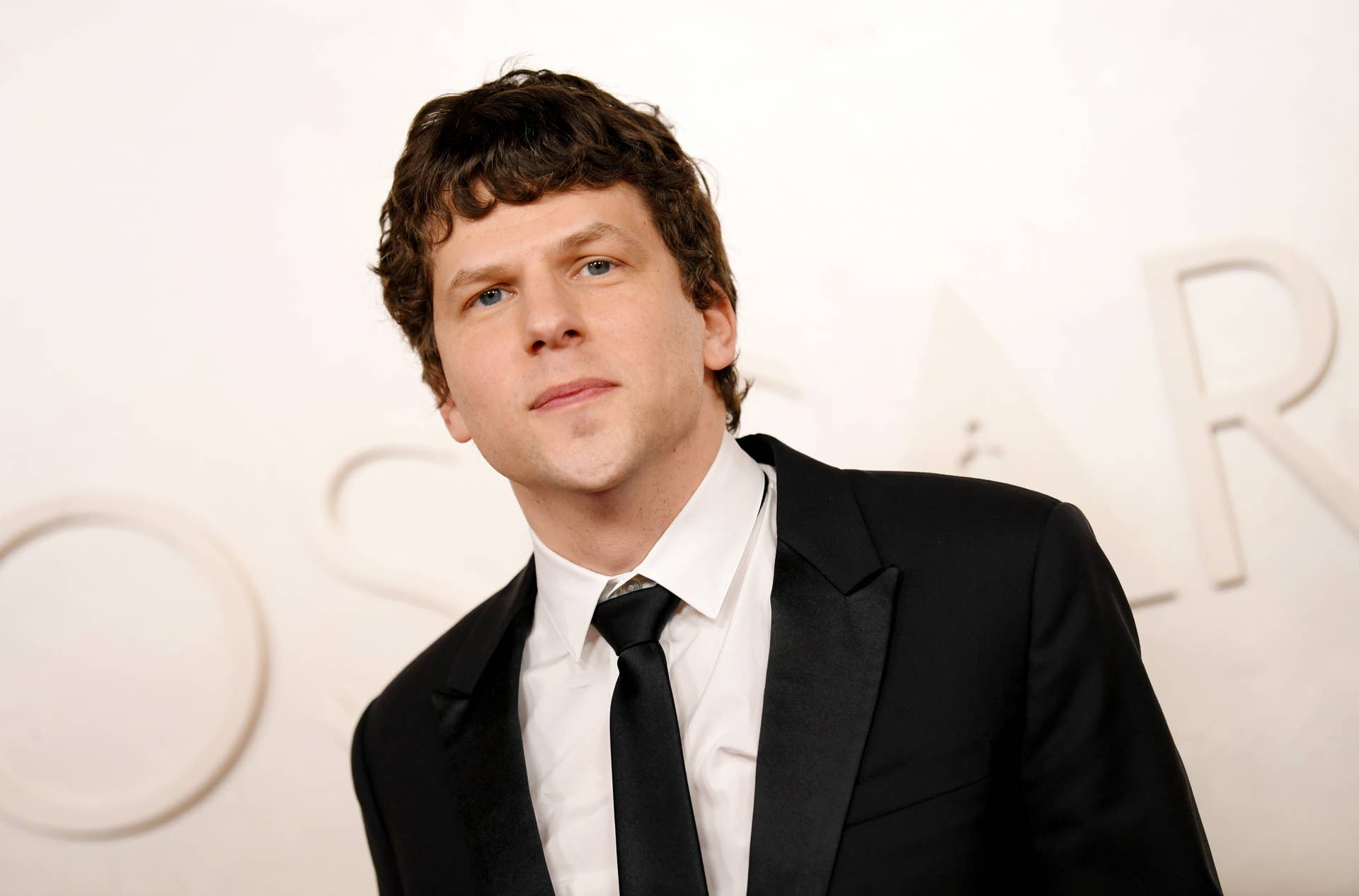 Jesse Eisenberg Is Giving His Kidney to a Stranger Men's Journal