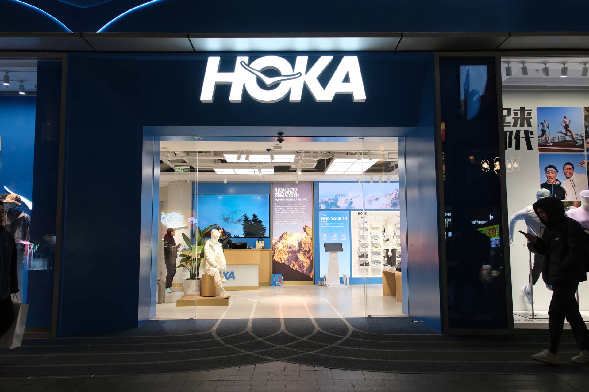 These Rugged Hoka Hiking Boots Are an Incredible 30% Off at REI - Men's ...
