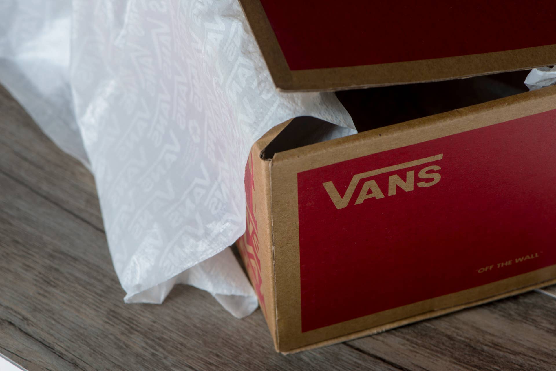 These Classic Vans Old Skools Are on Sale for Under $30 - Men's Journal