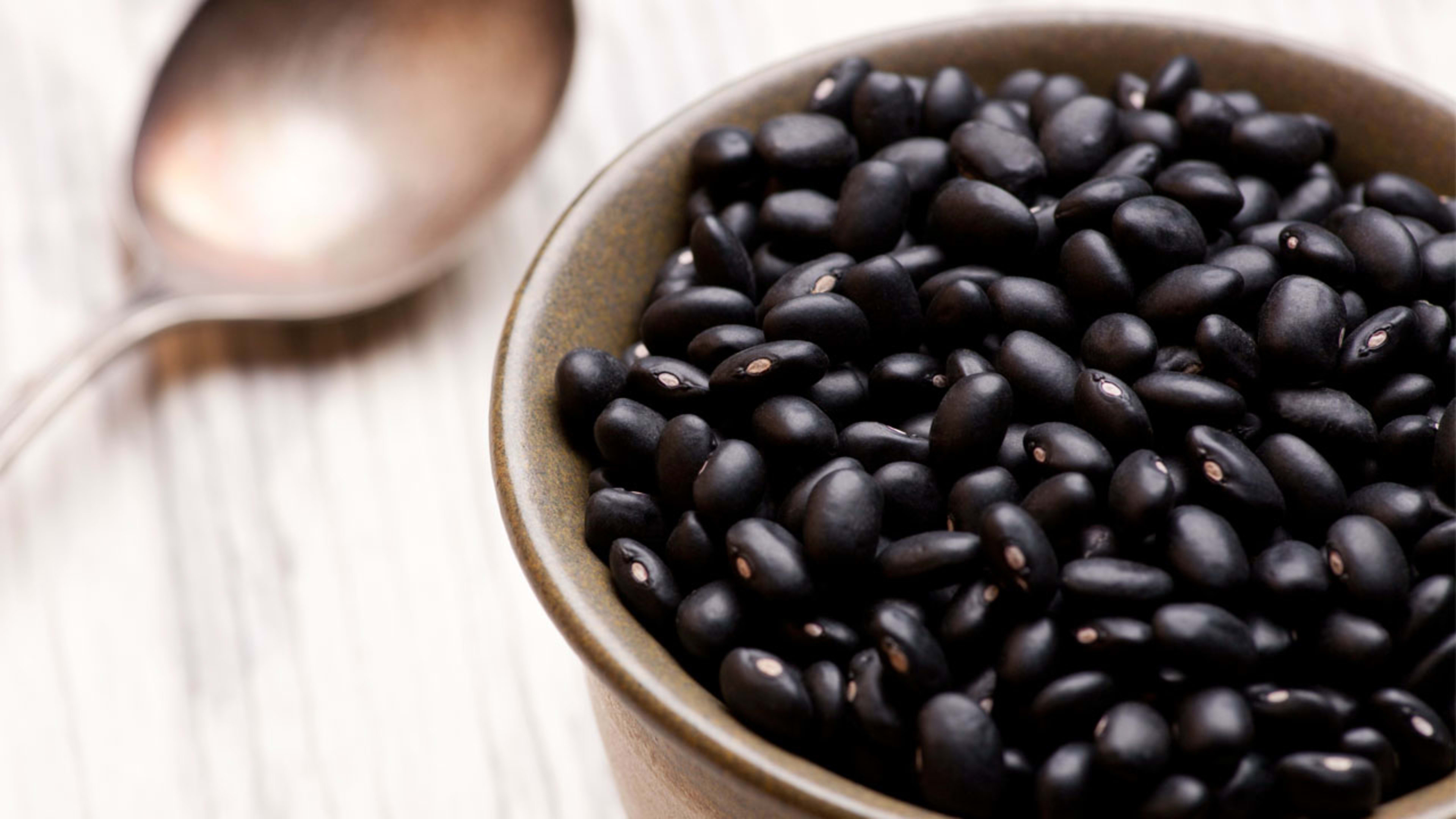 What Common Foods Make You Fart? - Men's Journal, image size:3840x2160