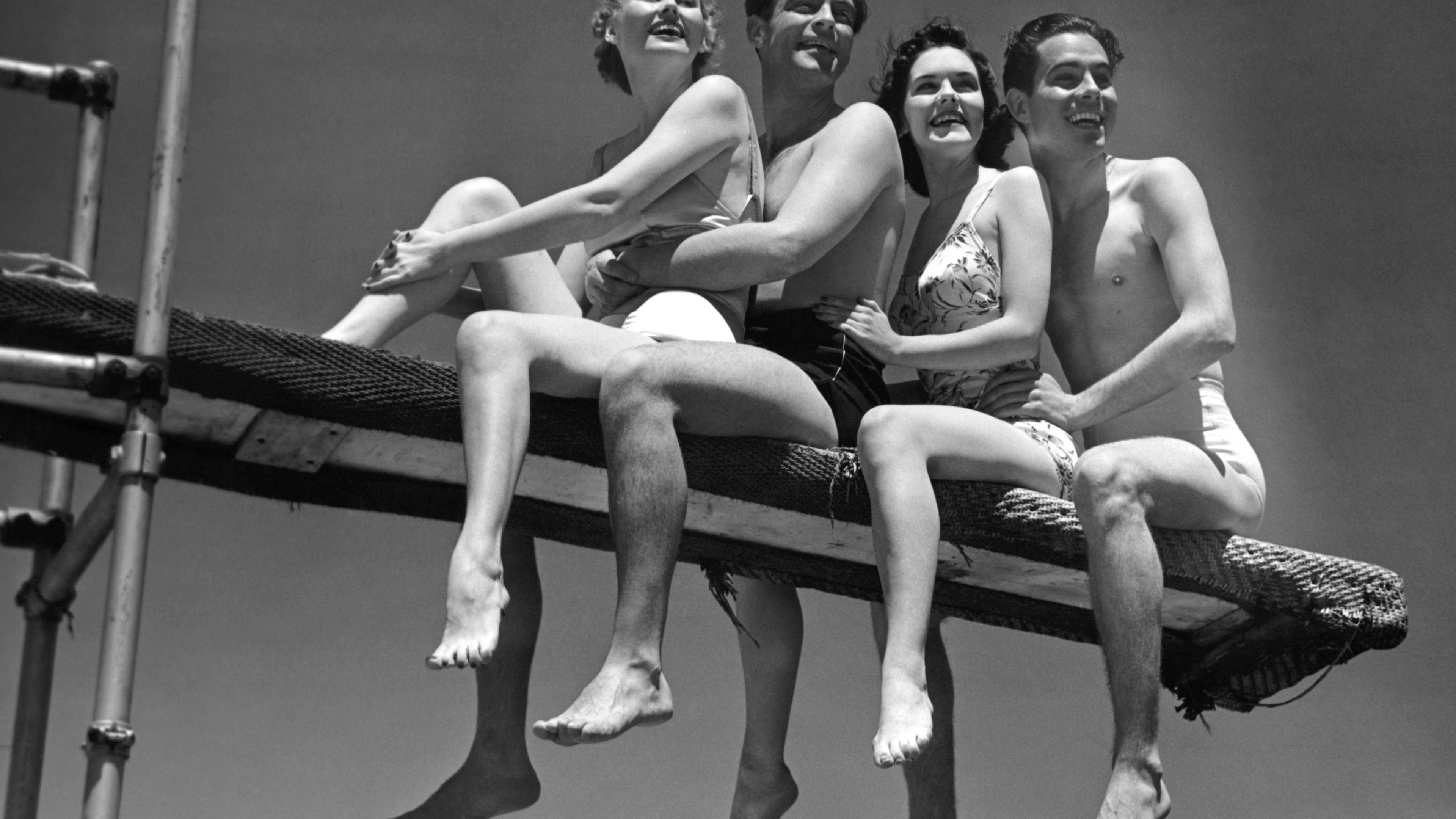 How do you know if someone is a swinger