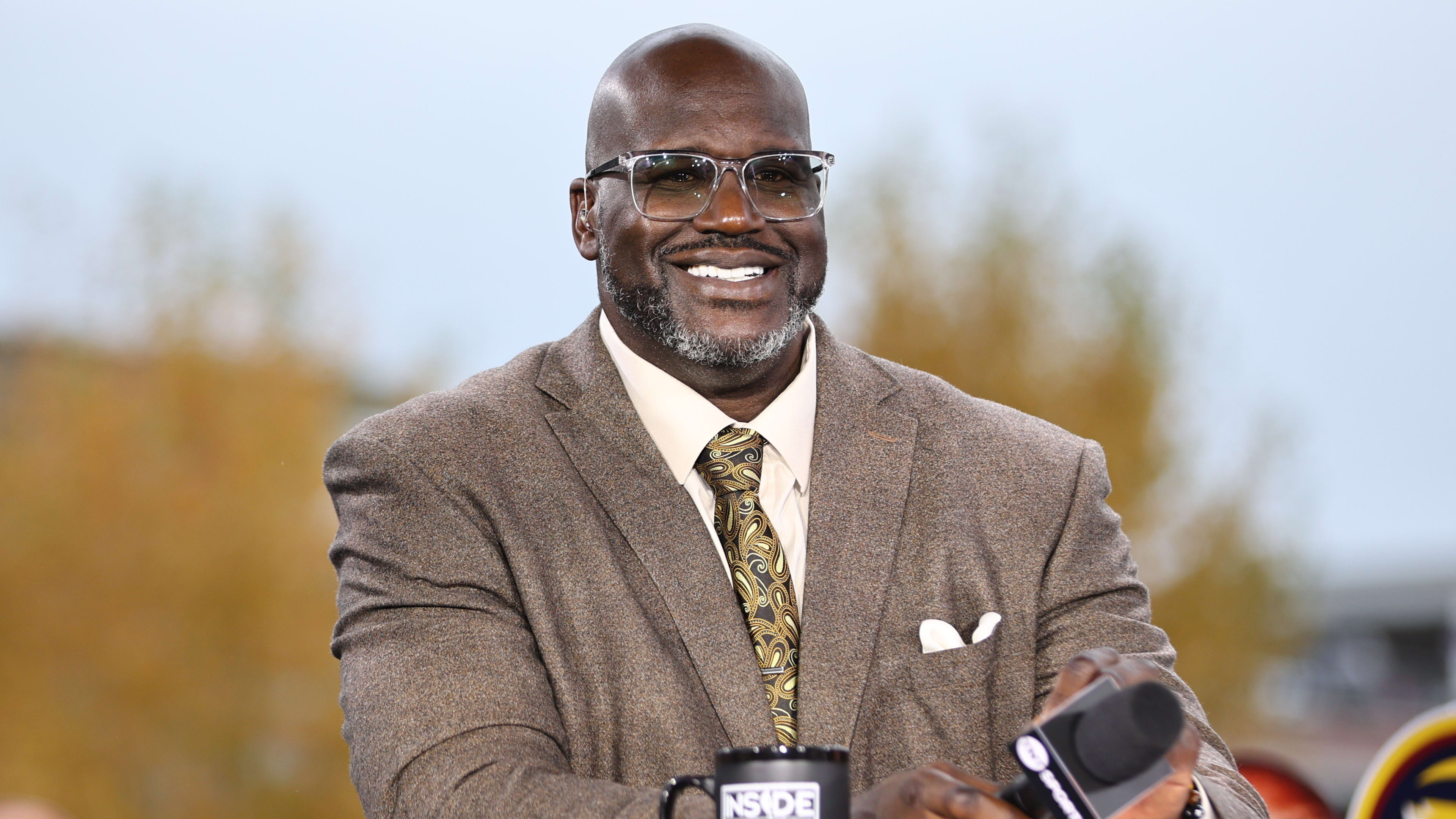Shaquille O'Neal Has 4 Words of Advice for Angel Reese - Men's Journal