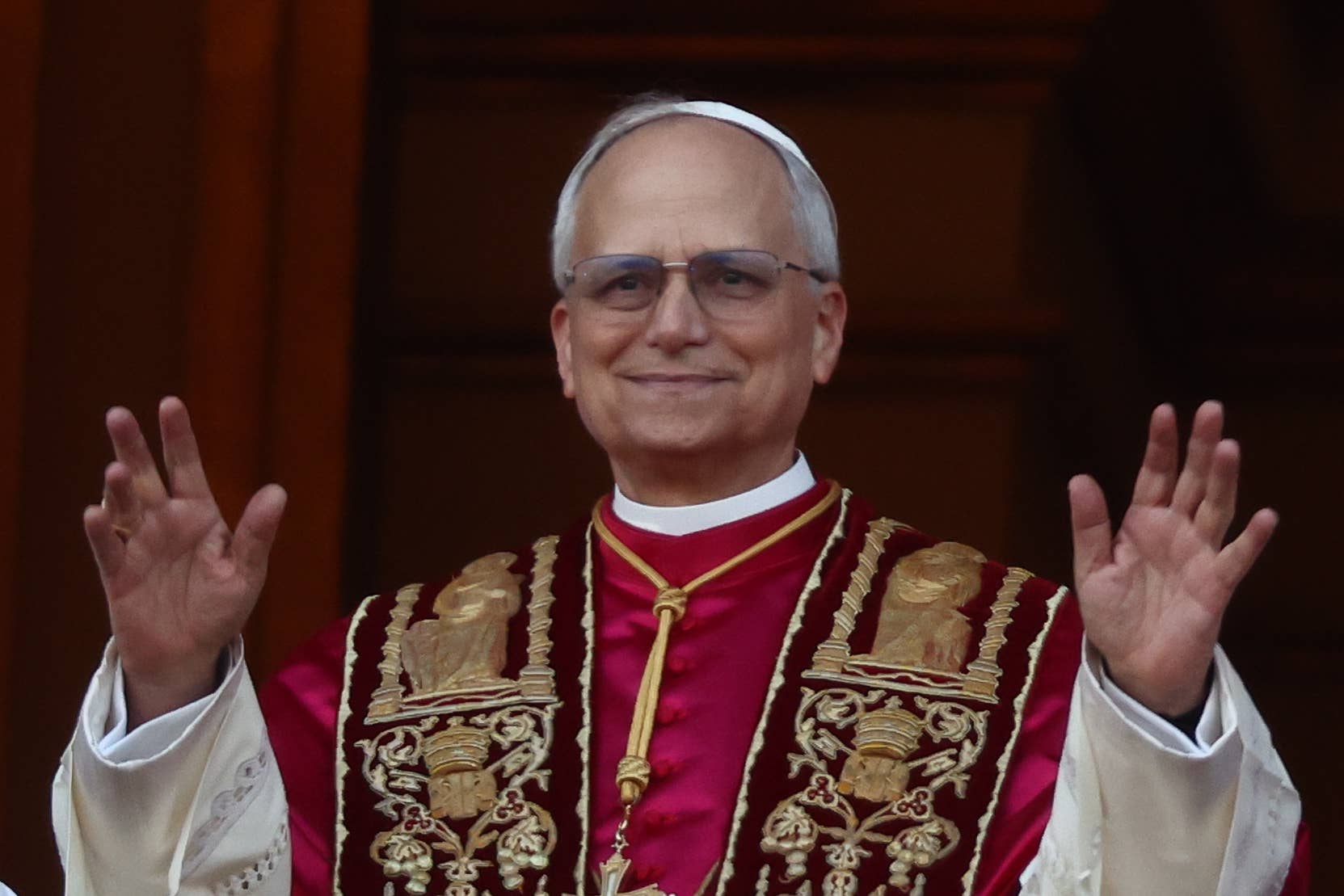 Chicago Mayor Sends Strong Message to Pope Leo XIV - Men's Journal