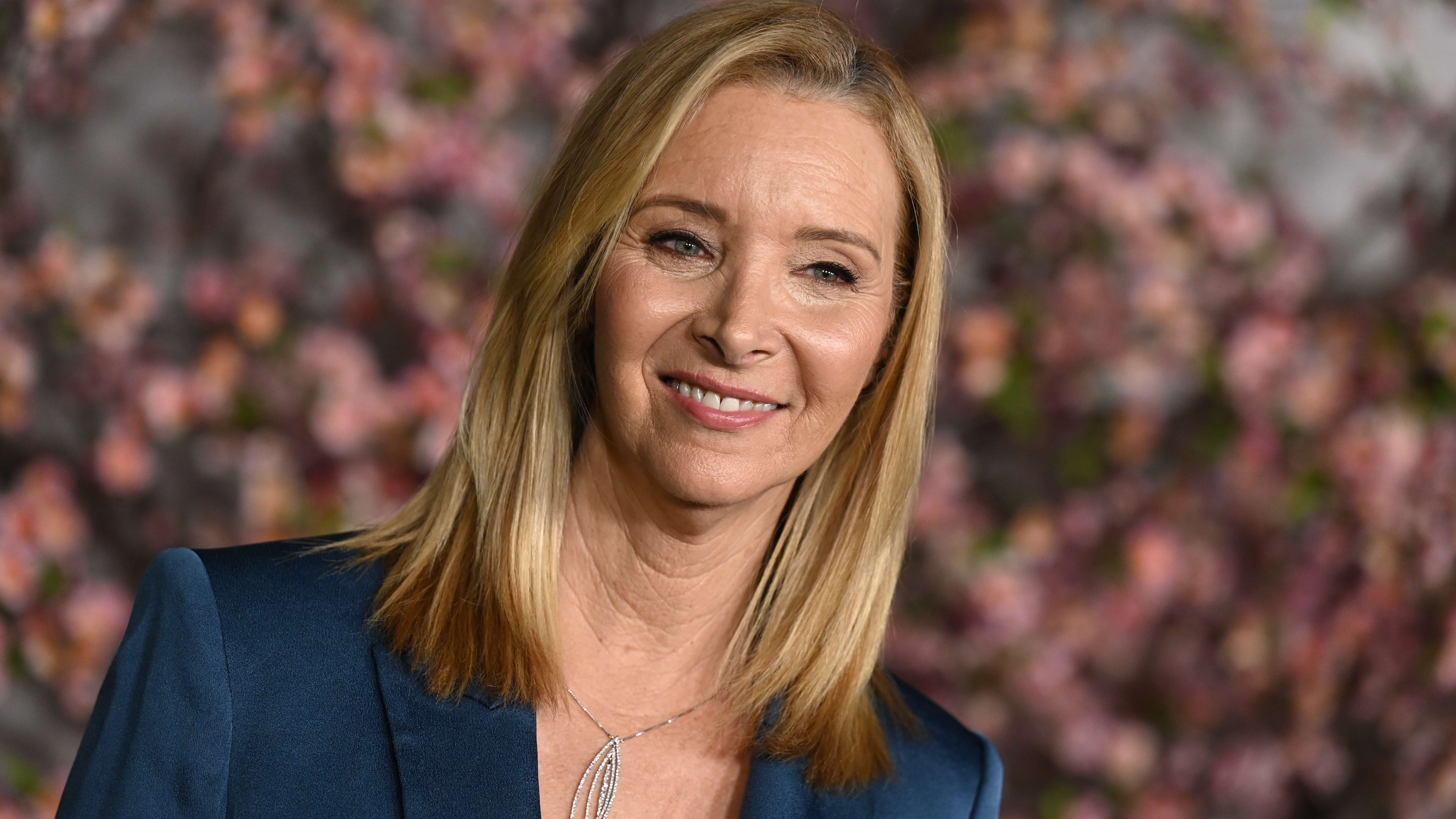 Lisa Kudrow Reveals Her Most 'Disappointing' Film Role - Men's Journal, image size:3840x2160