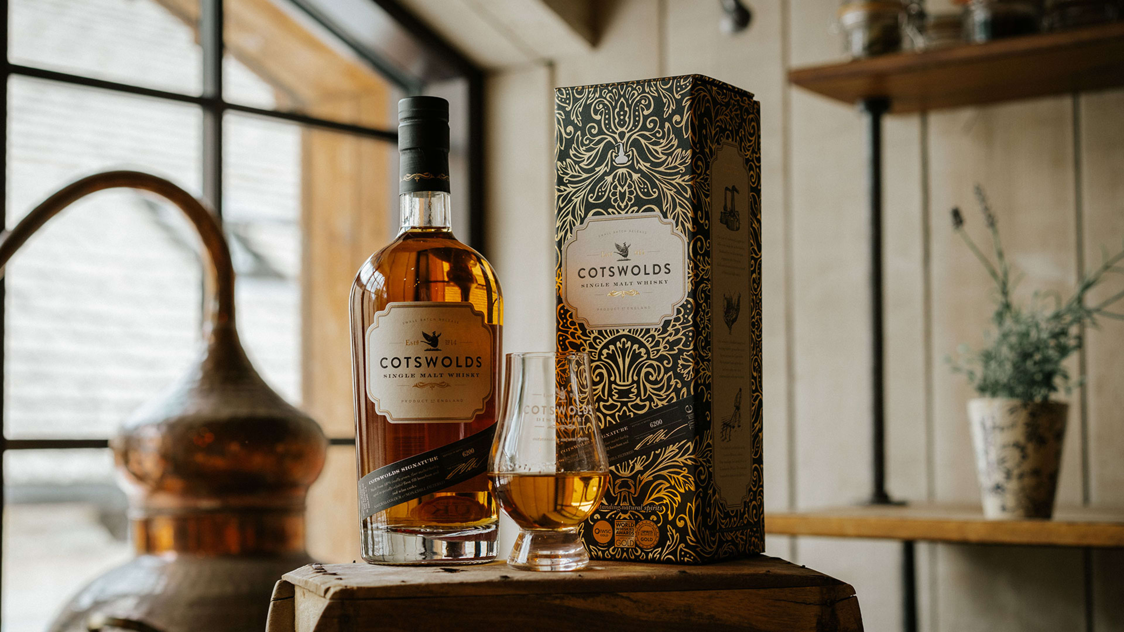 Everything You Need to Know About English Whisky - Men's Journal