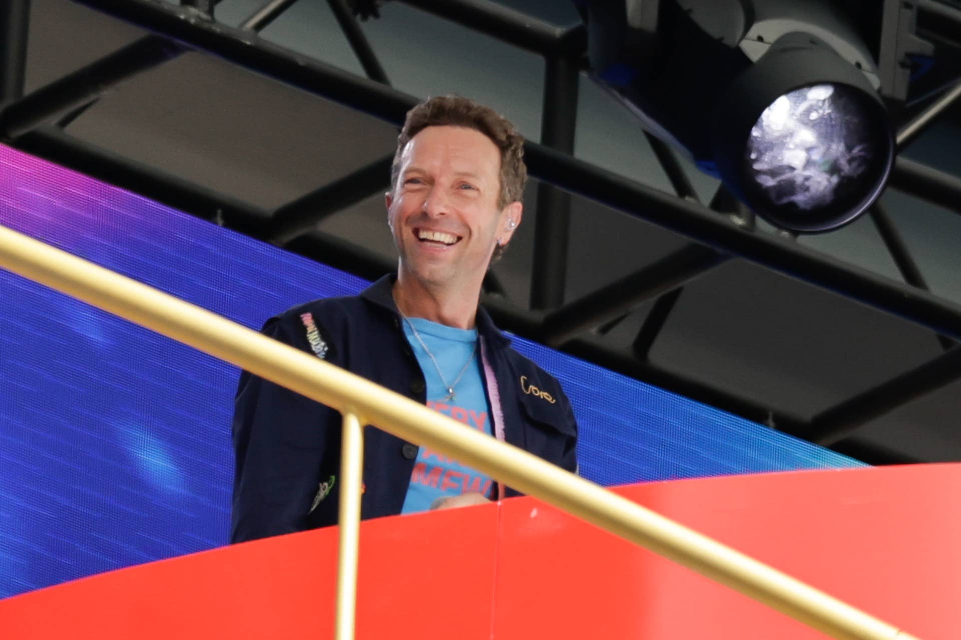 Coldplay Kiss Cam Sends Another Couple Hiding at MLB Game - Men's Journal