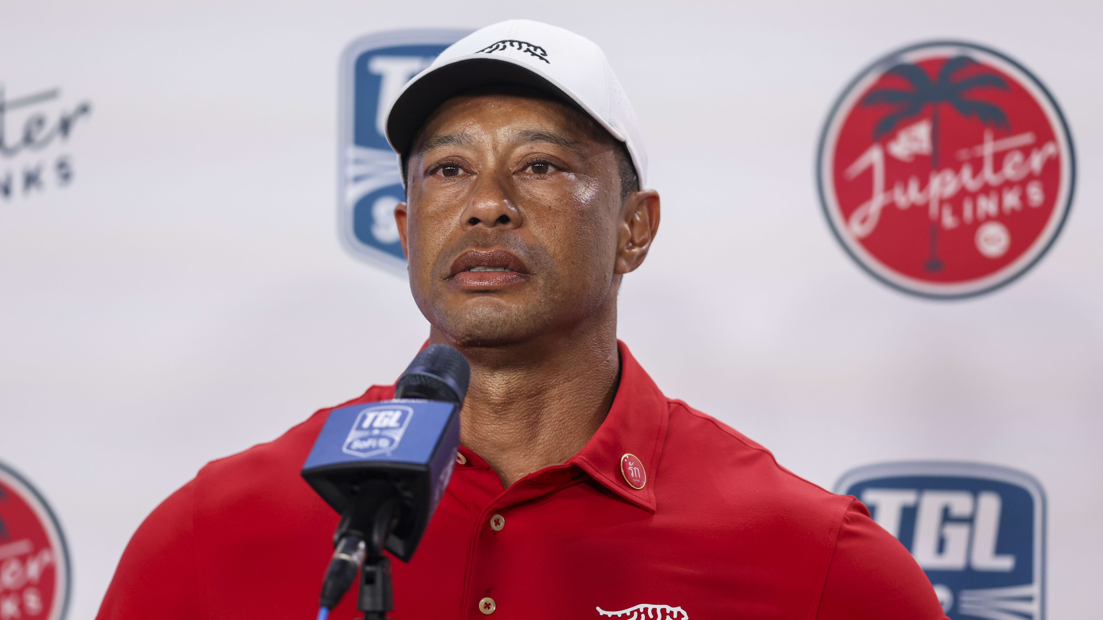 New Video of Tiger Woods Has Golf World Buzzing - Men's Journal